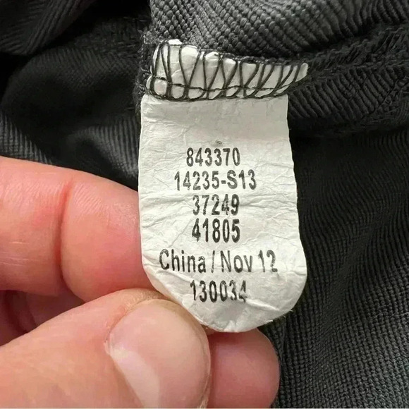 REI Gray Shorts Men’s Size XL 30 Zip Pockets Hiking Outdoor Active - Picture 5 of 12